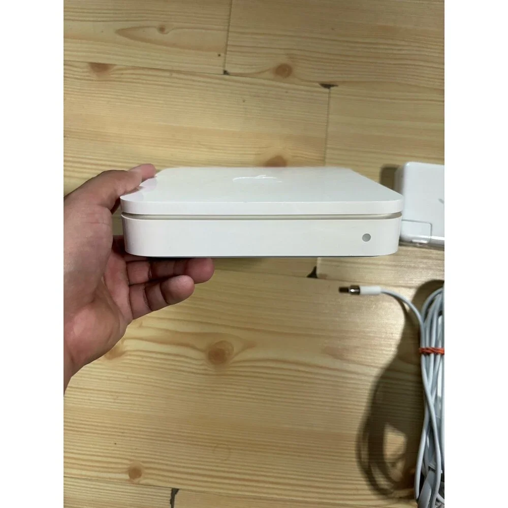 Apple AirPort Extreme Base Station A1301 300Mbps WiFi Router Gigabit Ethernet